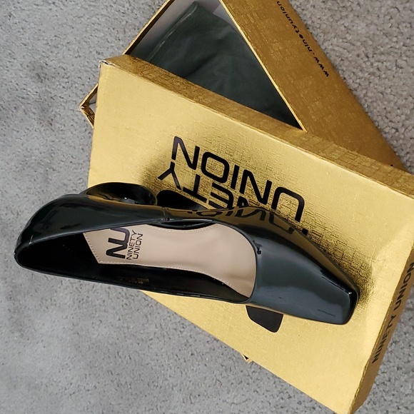 The perfect pump with the most stylish heel New never used - Picture 3 of 10